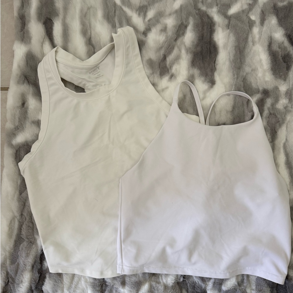 Old Navy Actuve White Tank Tops Set